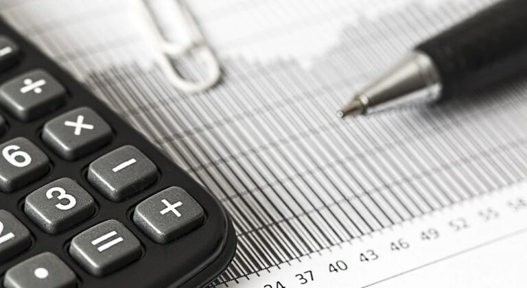 Financial smarties based on Robert Kiyosaki’s principles